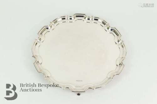 Elizabeth II silver tray, pie-crust edge on pad feet, Sheffi