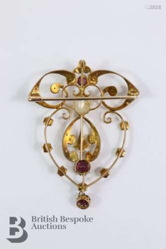 Edwardian 9ct gold tourmaline and opal drop brooch. The broo