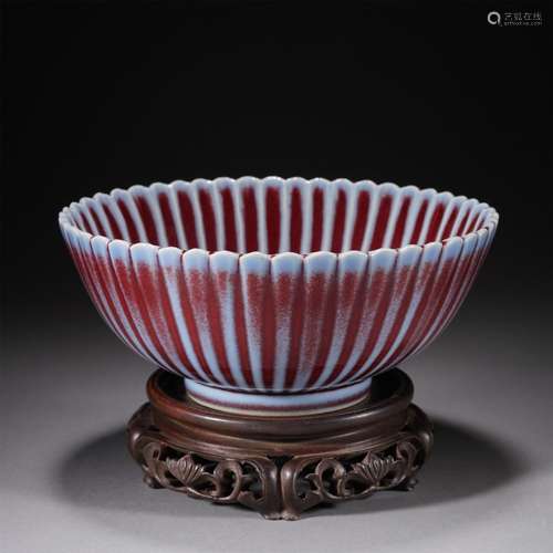 A RED UNDERGLAZED PORCELAIN BOWL,QING