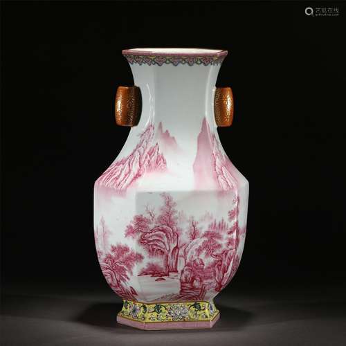 A CARMINE RED GLAZED PORCELAIN VASE/QING DYNASTY