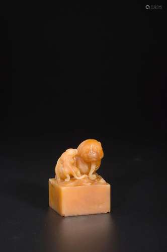 A TIANHUANG SOAPSTONE BEAST SEAL