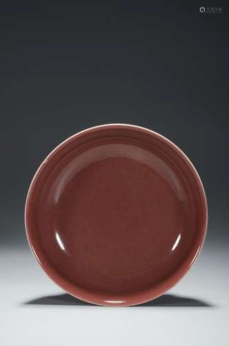 A RED GLAZE DISH