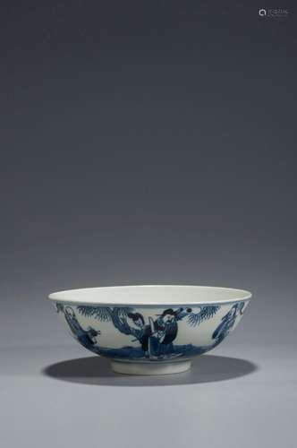 A BLUE AND WHITE BOWL