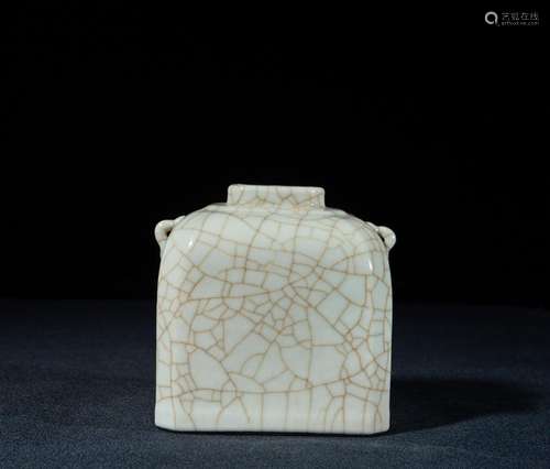 A GUAN-IMITATION JAR,YONGZHENG PERIOD,QING DYNASTY