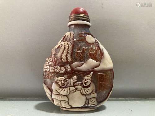 Chinese Peking Glass Snuff Bottle Children Carving Pattern