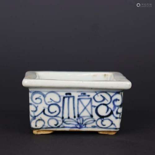 3.9 inch Chinese Blue and White Porcelain Qing 福 壽 Pattern...