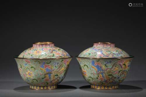 A pair of enamel CaiHuDie flower grain to admire the bowlSiz...