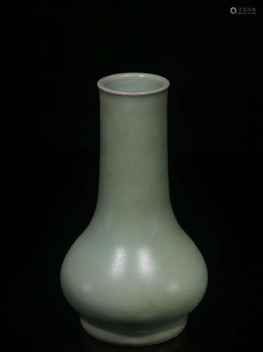 Exquisite glaze kiln vaseSize: 17.5 cm high, 4.5 cm diameter...