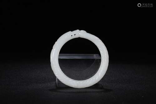 Hetian jade - swirls dragon braceletSize: diameter 5.8 cm we...