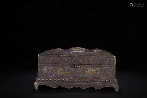 : silver and gold - the scriptures boxes (Buddha, says it do...