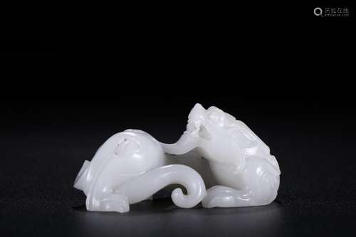 Hetian jade carved lions furnishing articlesSpecification hi...