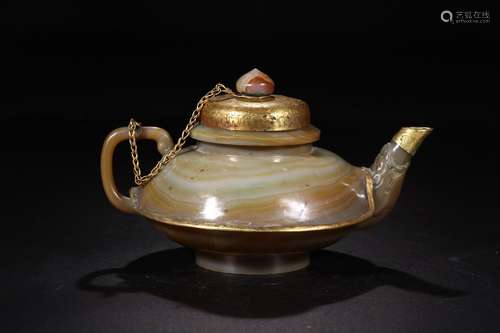 W number 4016: agate ewer plated with goldSize: 11 cm long a...