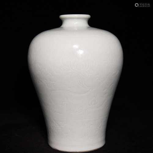 Dark sweet white glazed carved flowers 24.3 x18 grain mei bo...