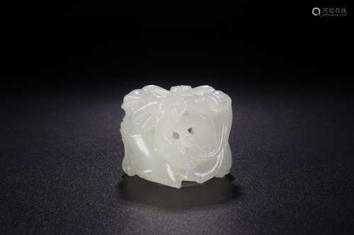 BanZhi may tip, hotan white jade engraved look pleasedSize: ...