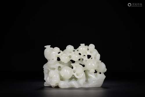 Furnishing articles, hotan jade many childrenSize: 13.5 x6.5...