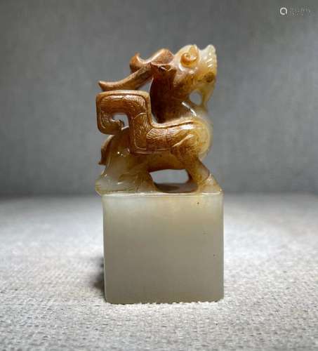 Rare Chinese Hetian white jade dragon seal