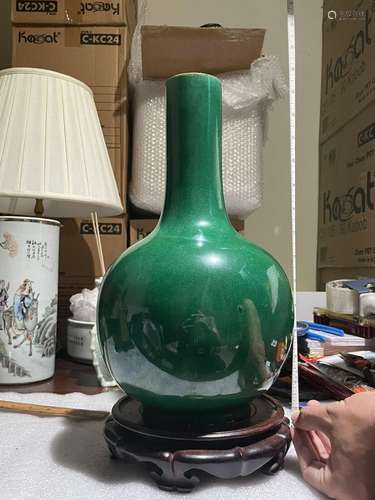 18th century chinese celadon vase