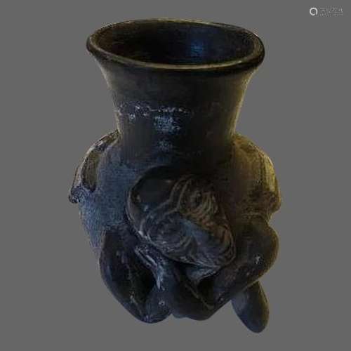 Antique maori new zealand figural pottery vessle hand crafte...