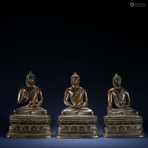 Place a set of old copper foetus three Buddha.Specification:...