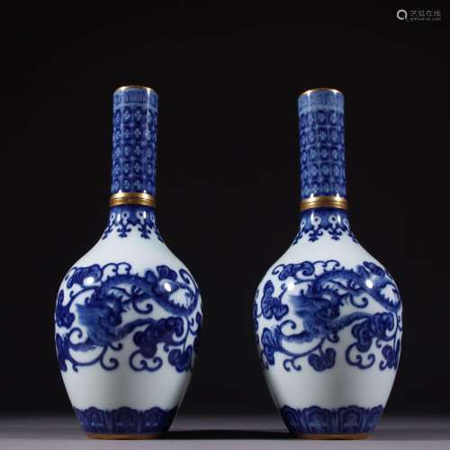 Flower dragon vase a pair of blue and white tie up branchesS...