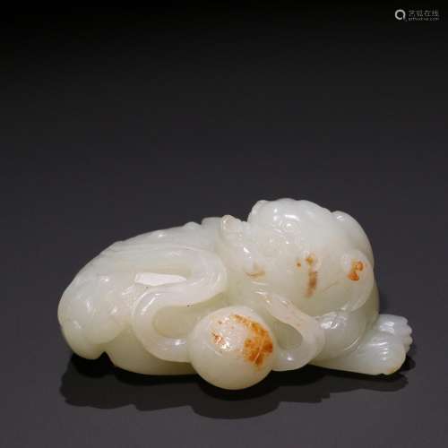Hetian jade lion play ball.Specification: high 3.75 cm wide ...