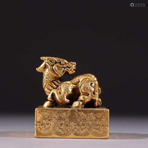 Copper and gold dragon sealSpecification: 6 cm high 5.3 cm w...