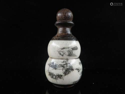 Old Chinese Hand-painted Bird Design Snuff Bottle