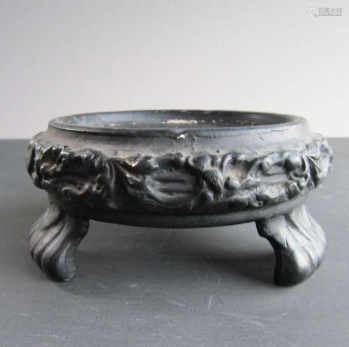 Vintage Chinese 3 Footed Pot Stand - 4" Black