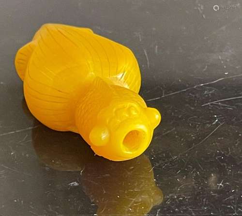 Vintage Chinese Signed Yellow Resin Fish Shaped Snuff Bottle