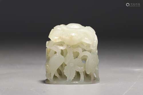 : hetian jade even all the way top3.8 ㎝ long, wide 2.7 ㎝.4.3...