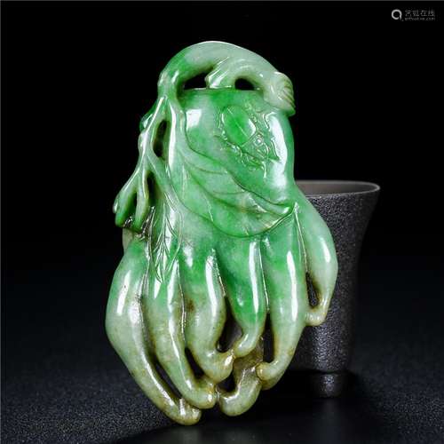 Old jade, bergamot pendant, color beautiful, patina massines...