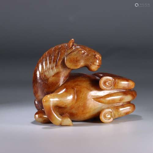 A roll: hetian jade horseSize: 13.5 cm long. 10 cm tall7.5 c...