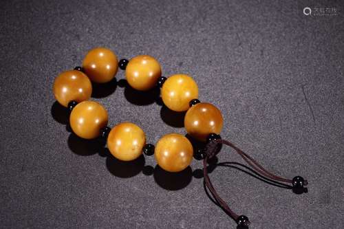 Shou tian round bead stringSize: bead diameter 2 cm weighs 9...