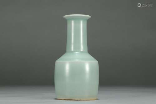 Mallet bottle, longquan powder blue glaze paperSize: high ab...