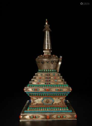 : silver pagodaSize: 39 cm high 20.5 cm wide 7 kgIntroductio...