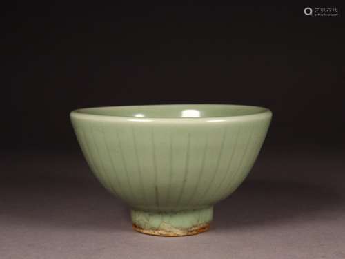 : longquan bowlSize: 8.1 cm diameter of 13.8 cm weighs 456.7...