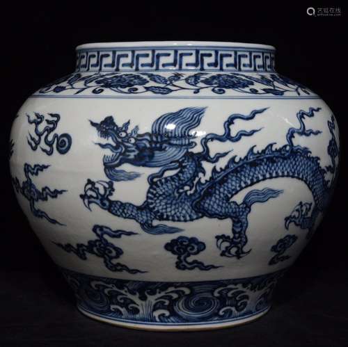 Yuan blue and white dragon tank26.5 x33Introduction: round m...