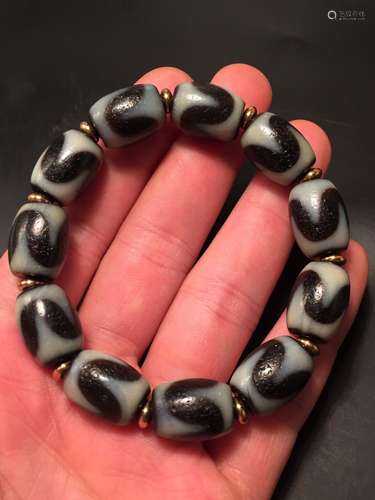 Canine teeth day bead braceletExorcism beads, canine teeth i...