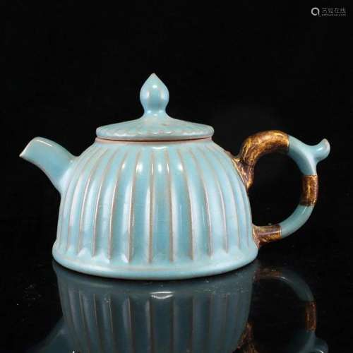 Chinese Inlaying Gold Ru Kiln Porcelain Teapot