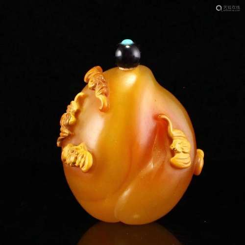 Vintage Chinese Agate Fortune Bat & Peach Snuff Bottle