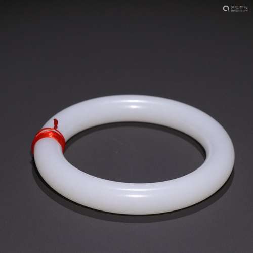 Hetian jade article round bracelet.Specifications: a thick 1...