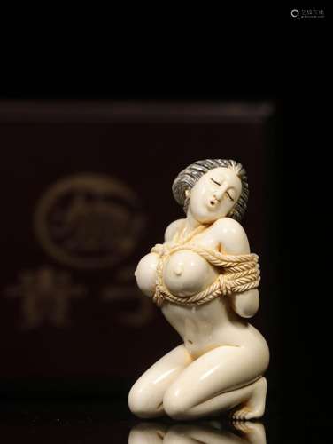 ."Given" xy hand-carved naked female the small pie...