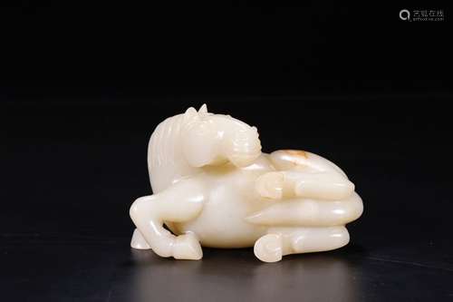 Furnishing articles, hotan jade lying horsesSize: 12.5 * 7 x...