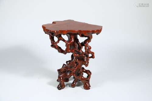 Boxwood stump shaped baseSize: 19 cm long, 14.5 cm wide, 20....