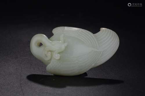 : hetian jade carving a phoenixSize: 9.8 * 6 * 2.5 ㎝, weighs...