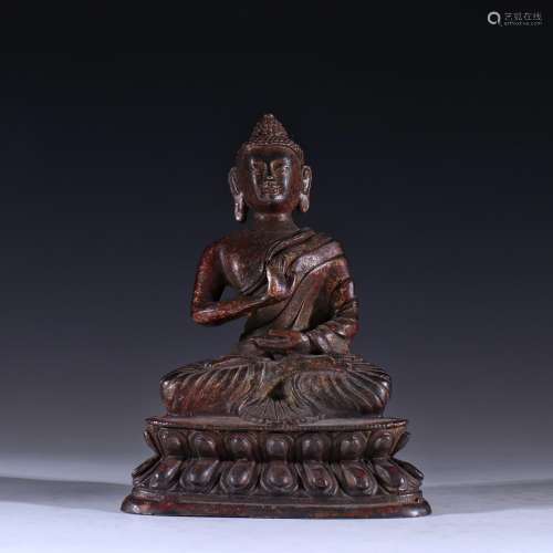 The old copper Buddha had furnishing articlesSpecification: ...