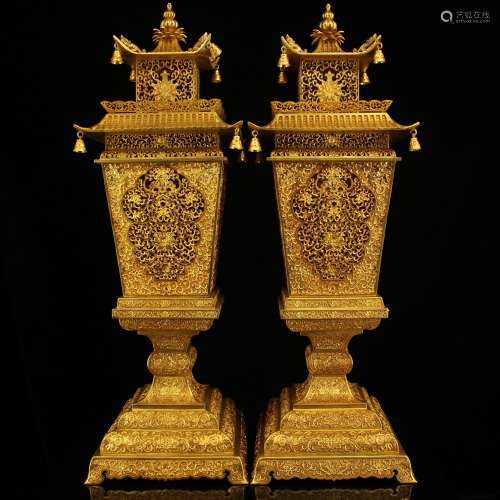 - pure handmade carved gold palace lantern of a coupleSpecif...