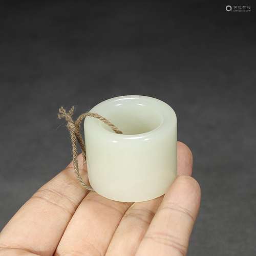 : hetian jade BanZhiSpecification: circle mouth thickness of...