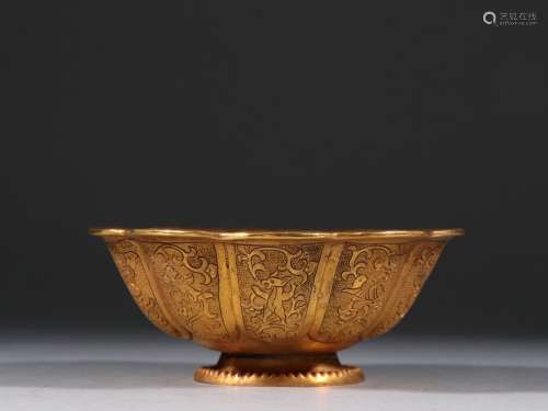 Copper and gold flower bowlSpecification: high 5 cm diameter...