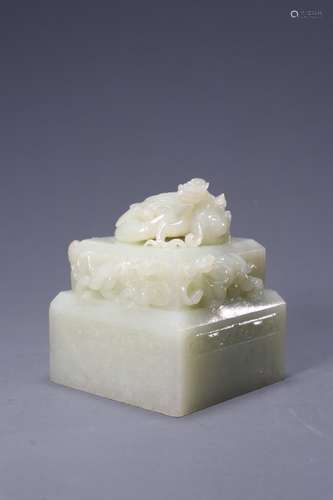 : hetian jade inscription chicken button sealSize: 8 cm wide...